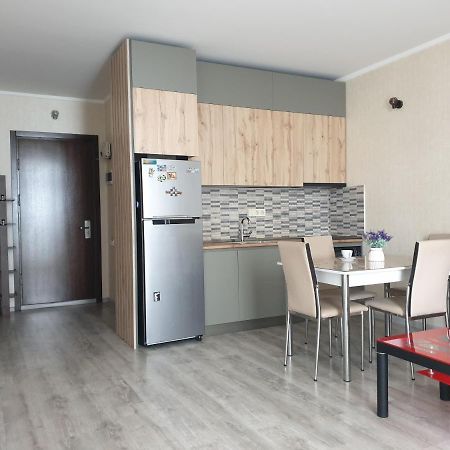 Lia'S Apartment In Orbi Batumi Exterior foto